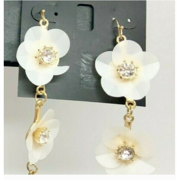 INC Gold, Crystal Ivory 3 Flower Statement Drop Fashion Earring NEW - Picture 3 of 4